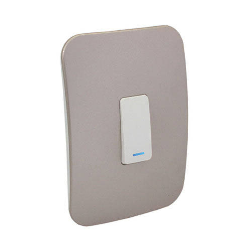 VETi 1 1 Lever 1-Way Light Switch with Locator 4 x 2 - White Module