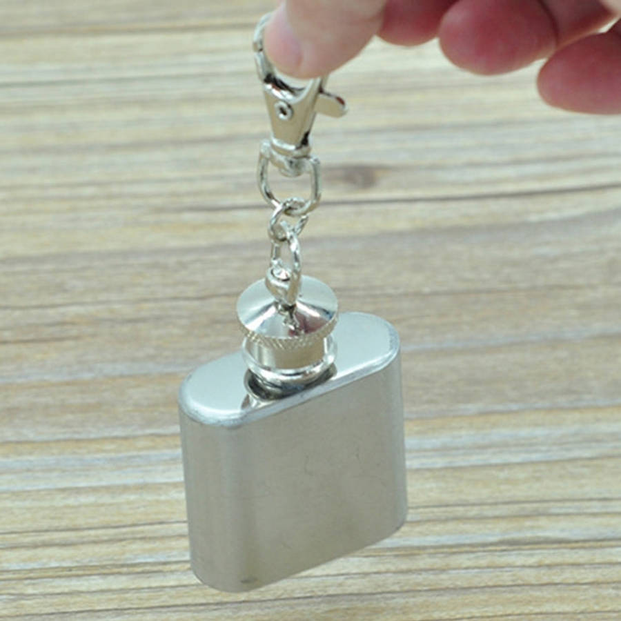 28mL(1oz)Cute Mini Portable Wine Jug Handy Stainless Steel Hip Flask with a Key Chain(Silver), 28...