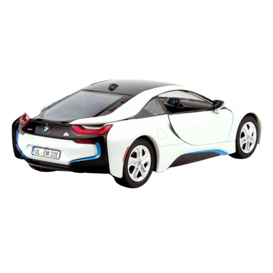 Motormax 2018 BMW i8 Coupe Scale 1:24 - White