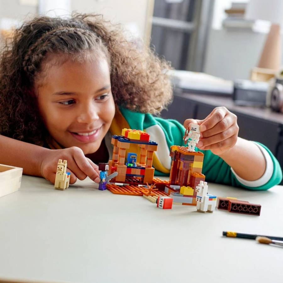 LEGO Minecraft - The Trading Post 21167