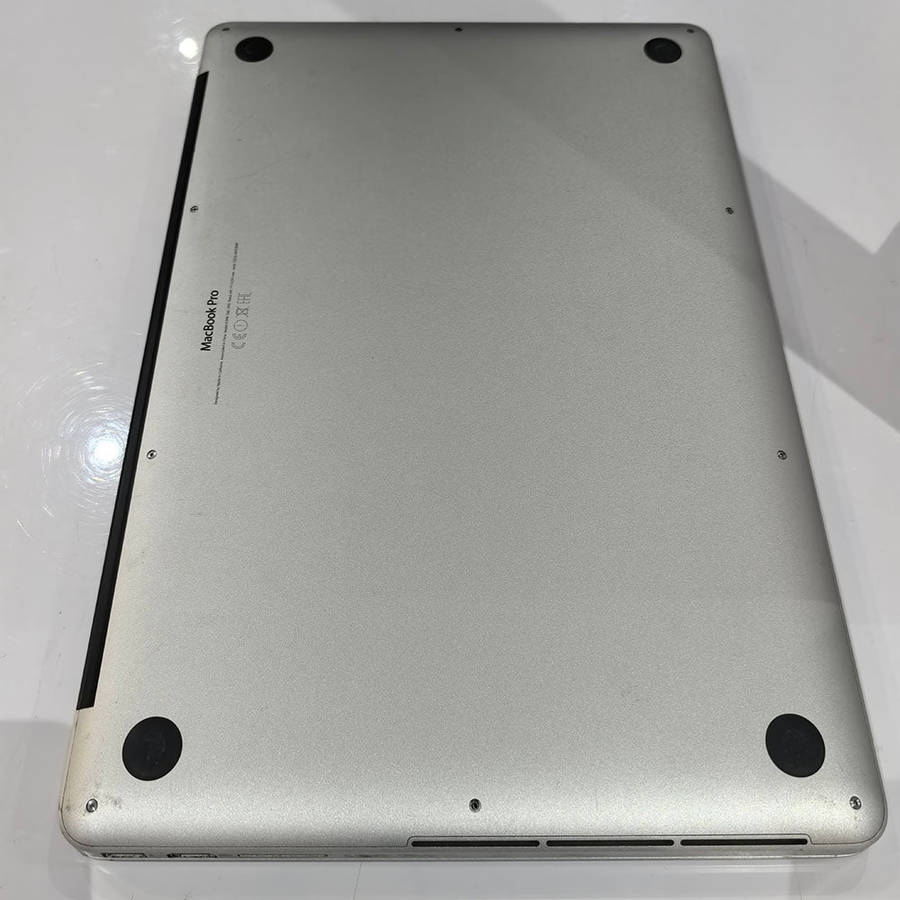 2015 Apple MacBook Pro 15-Inch Retina "Core i7" 2.2Ghz 2015, 16GB Mem, 256GB SSD  |  Model A1398 ...