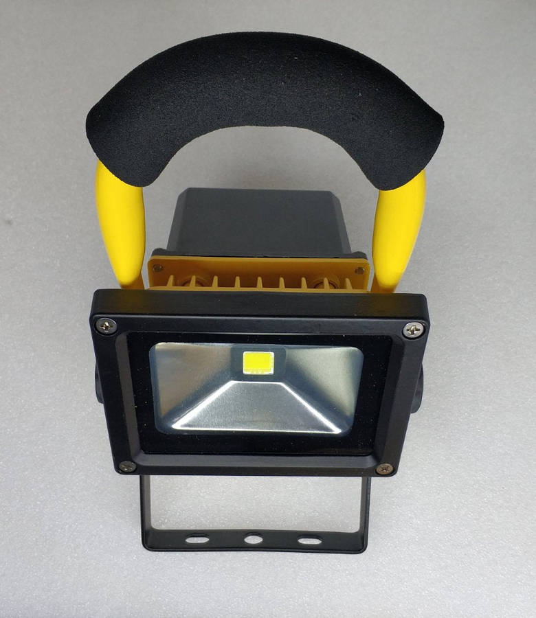 DEMO Yamato 20W Solar Rechargeable Portable LED Flood Light - Compact and Powerful Lighting Solution