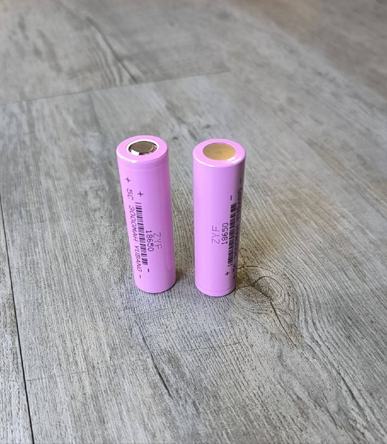 YUBANG 3000mAh 3.7V Lithium Ion Battery - High-Quality Rechargeable Battery for Flashlights and E...