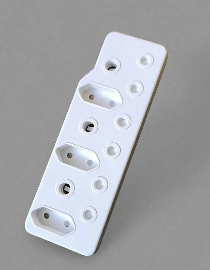 REDISSON R-36 6 Way 6x16Amp 220v Multi-Plug