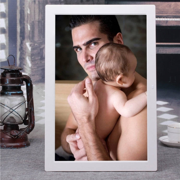 15.4 inch LED Digital Photo Frame with Remote Control, MP3 / MP4 / Movie Player, Support USB / SD...