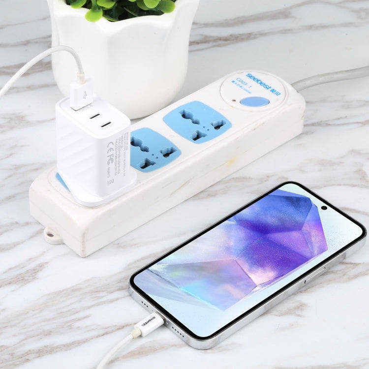 AR-892 3 in 1 QC3.0 PD20W USB + USB-C / Type-C Wall Travel Charger, Plug Type:UK Plug(White)