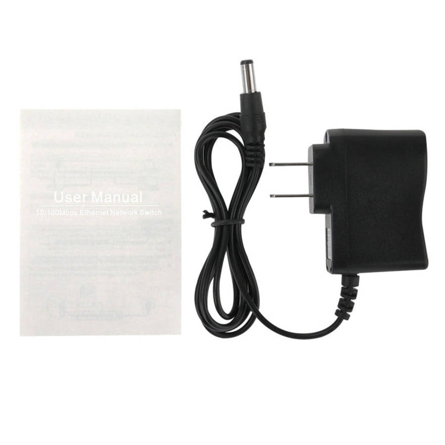5-Port 10/100/1000 Mbps Ethernet Desktop Switch