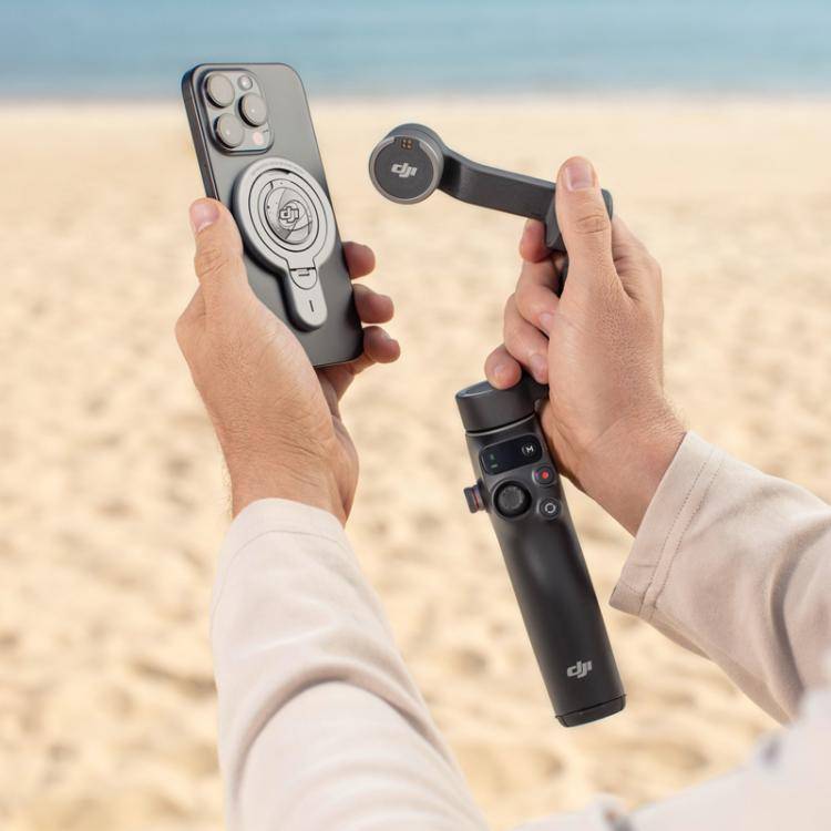 Original DJI OM Magnetic Quick-Release Mount for iPhone Users