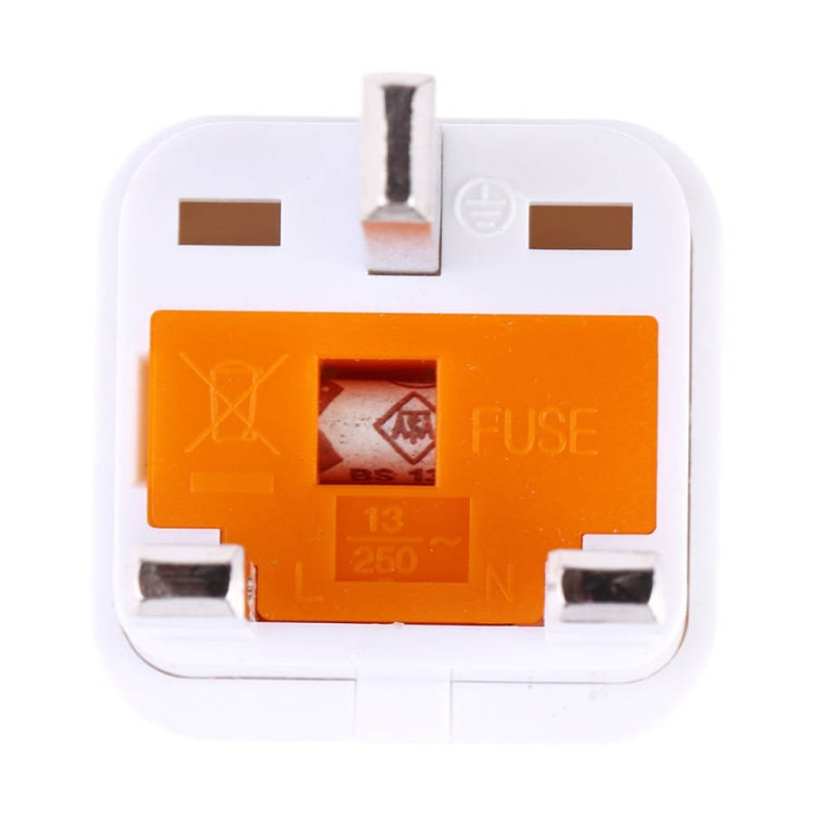 Portable Universal Socket to UK Plug Power Adapter Travel Charger with Fuse(White)