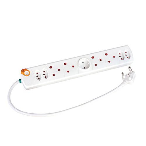 CABTREE UNSWITCHED 0.5m 4x16A 4x 6A SLIMLINE + SCHUKO EXTENDA PLUG