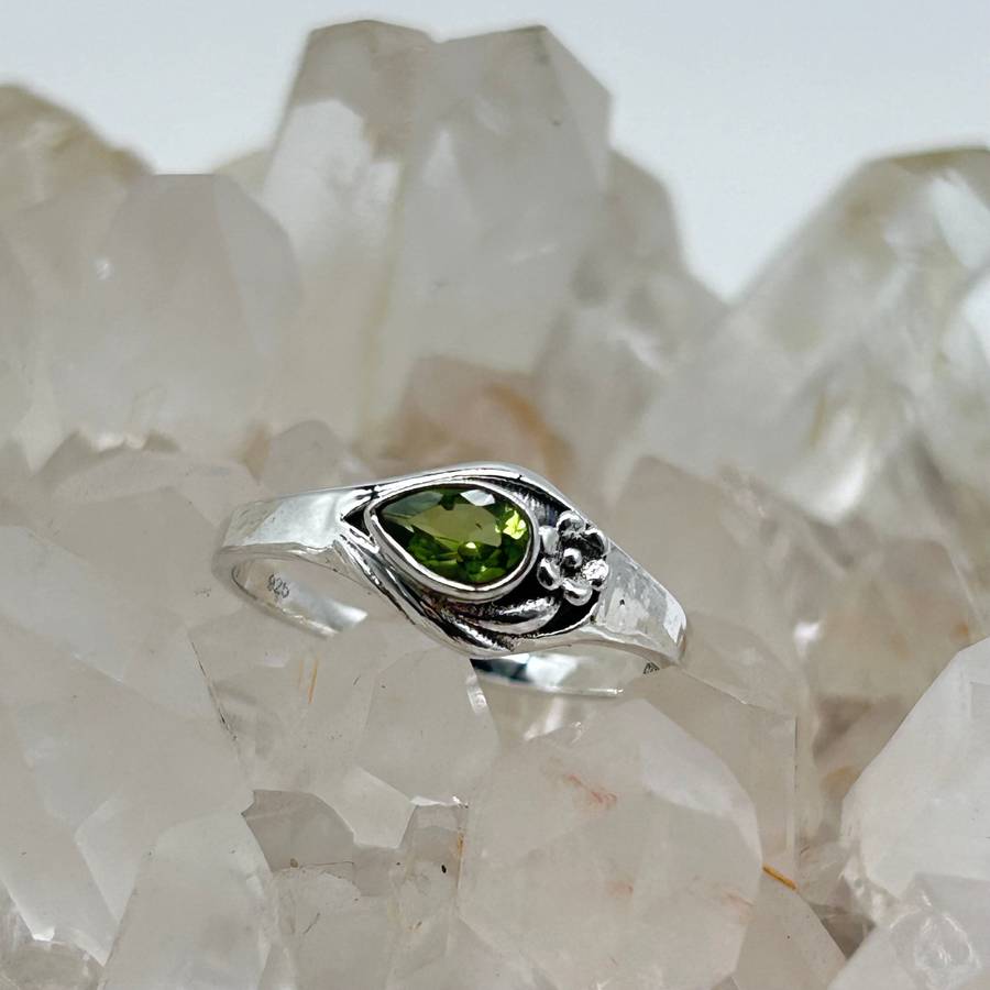 Pear Shaped Peridot Faceted Crystal Sterling Silver Ring