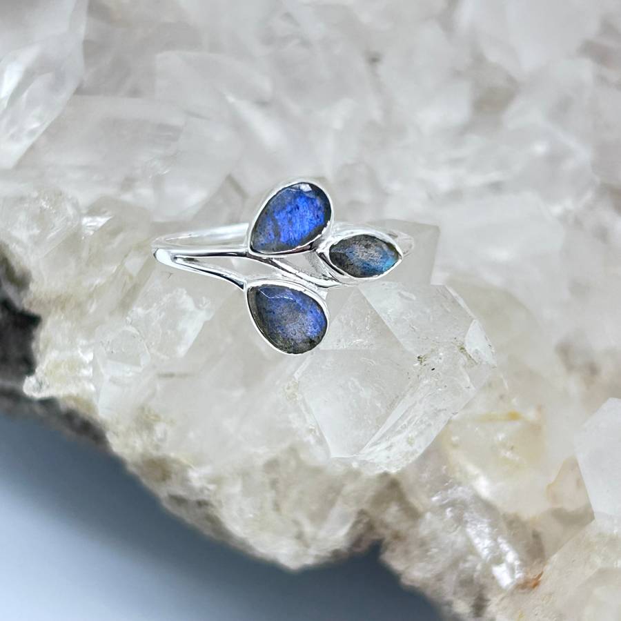 3 Leaf Sterling Silver Labradorite Crystal Sterling Silver Ring