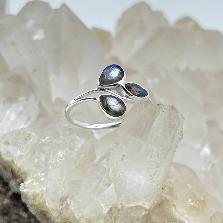 3 Leaf Sterling Silver Labradorite Crystal Sterling Silver Ring