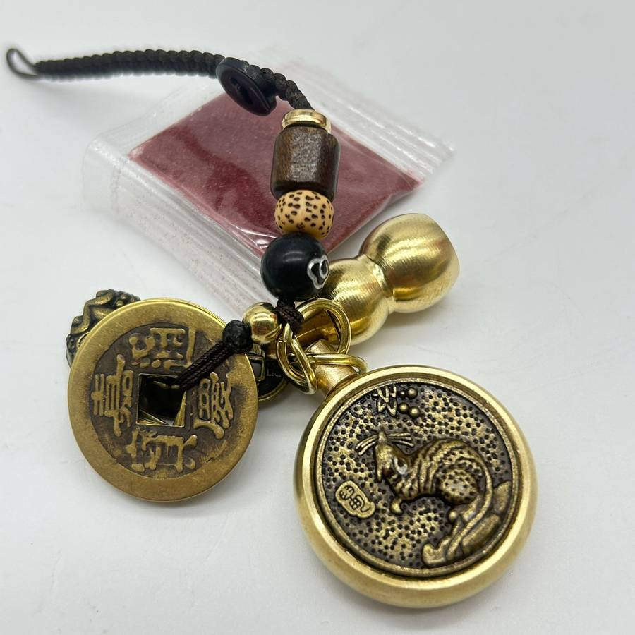 Lucky Spinning Coin Keyring -  Rat