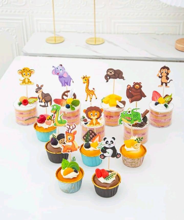 12pc Cardboard Cake Topper Wild Animal