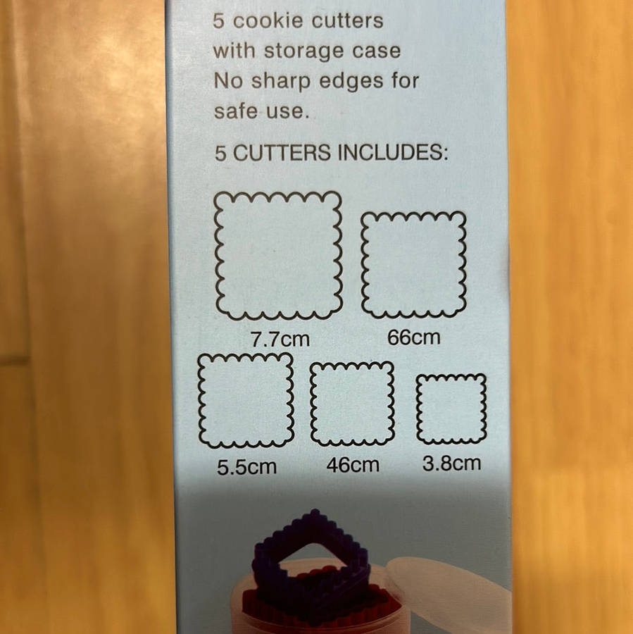 Vocen Plastic Cookie Cutters In a Container Square