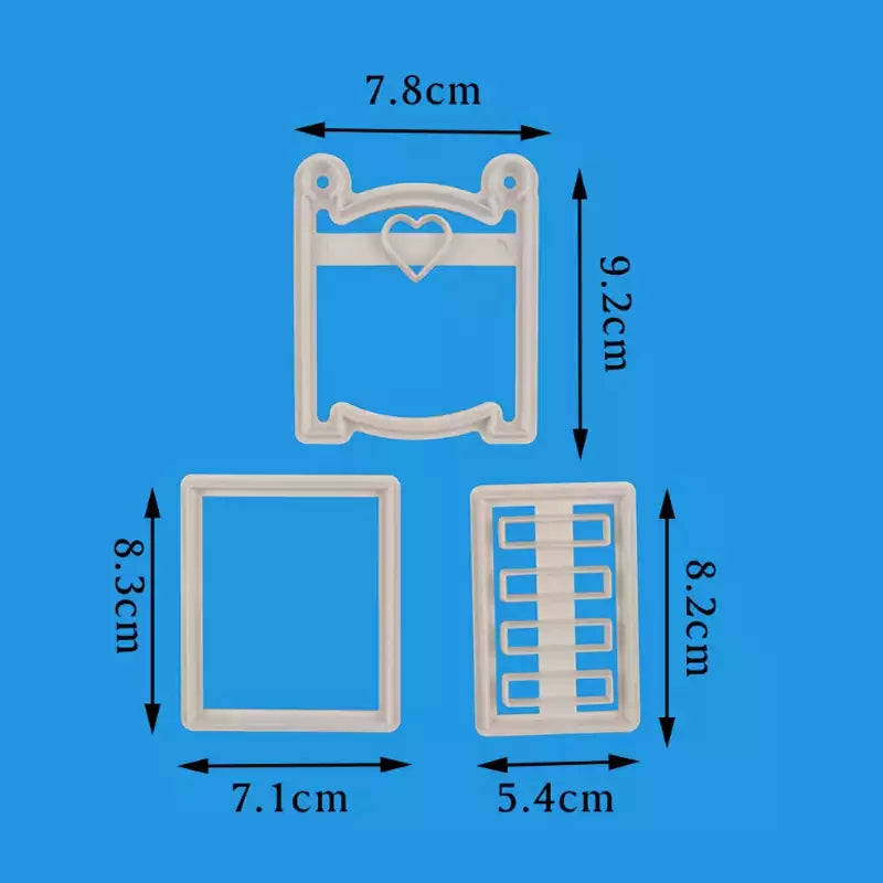 Plastic baby cot cutter, side 7.5x4.5cm