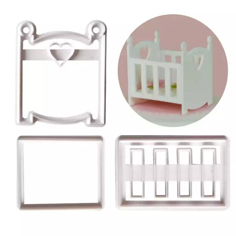 Plastic baby cot cutter, side 7.5x4.5cm