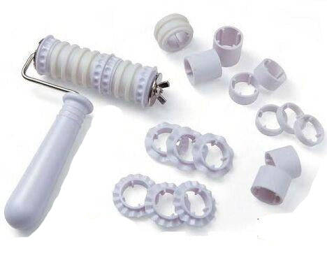 Fondant ribbon cutter roller