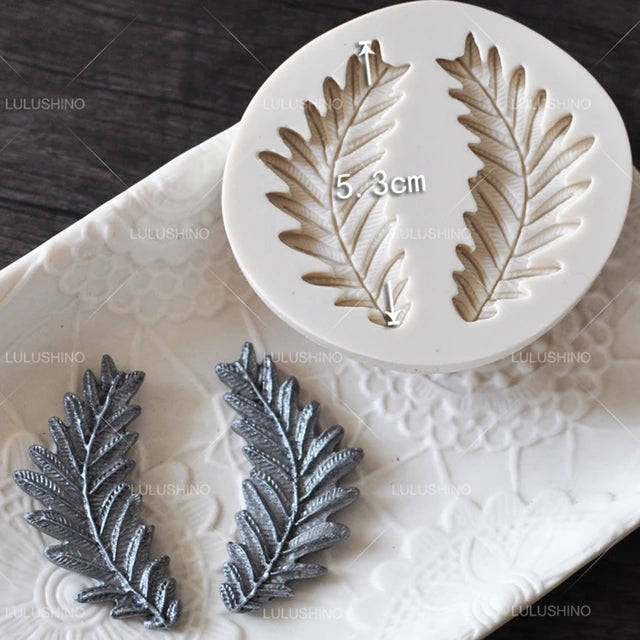 Silicone mould leaves