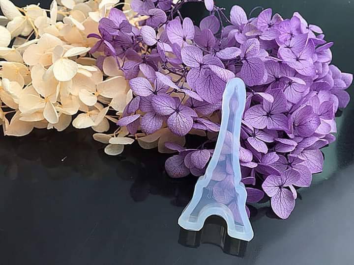 Resin Eiffel tower soft silicone mould 5.5x2.5cm