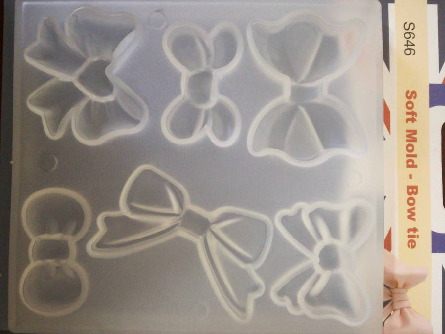 Bow tie soft silicone mould