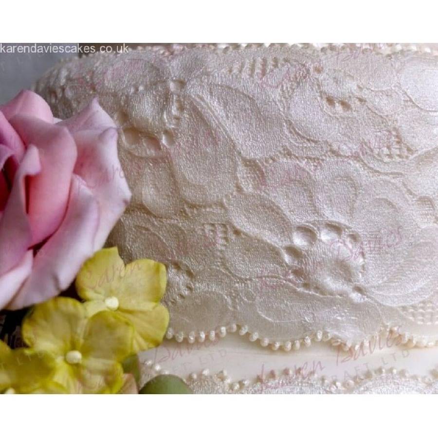 Lace border silicone mould