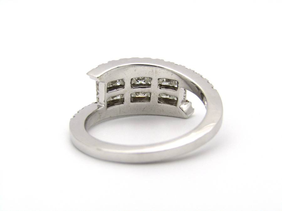 18K gold diamond ring.