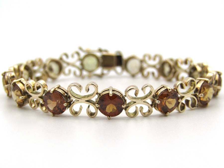 9K gold zircon bracelet.