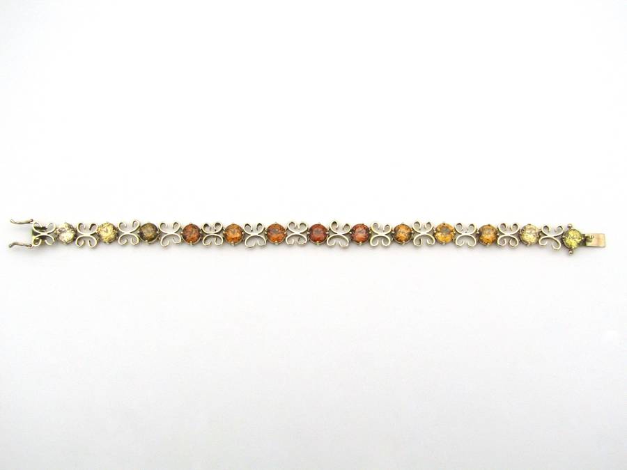 9K gold zircon bracelet.