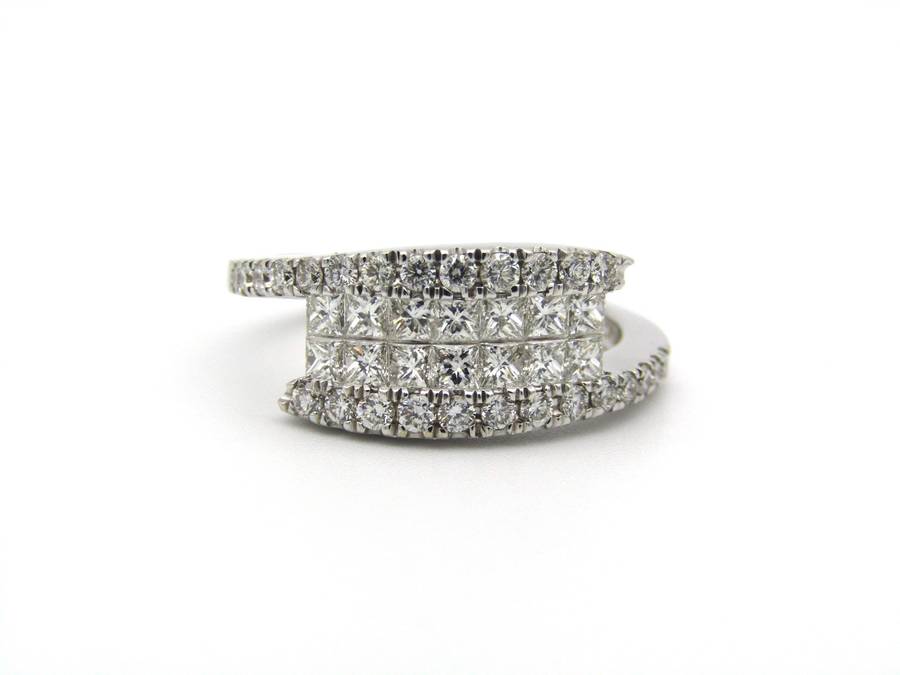18K gold diamond ring.
