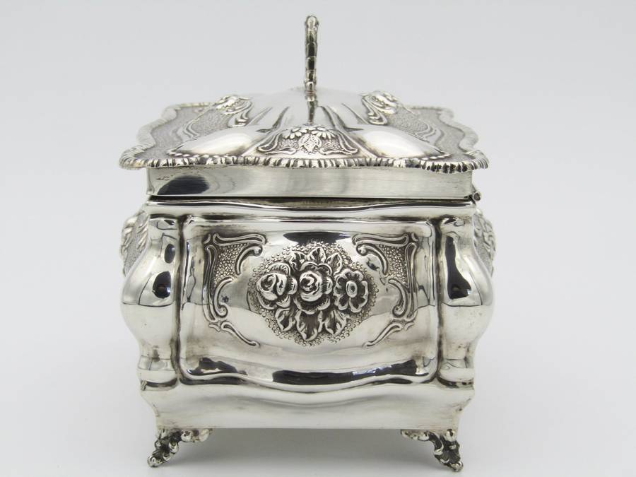 Sterling silver jewellery box, Circa 1900's.
