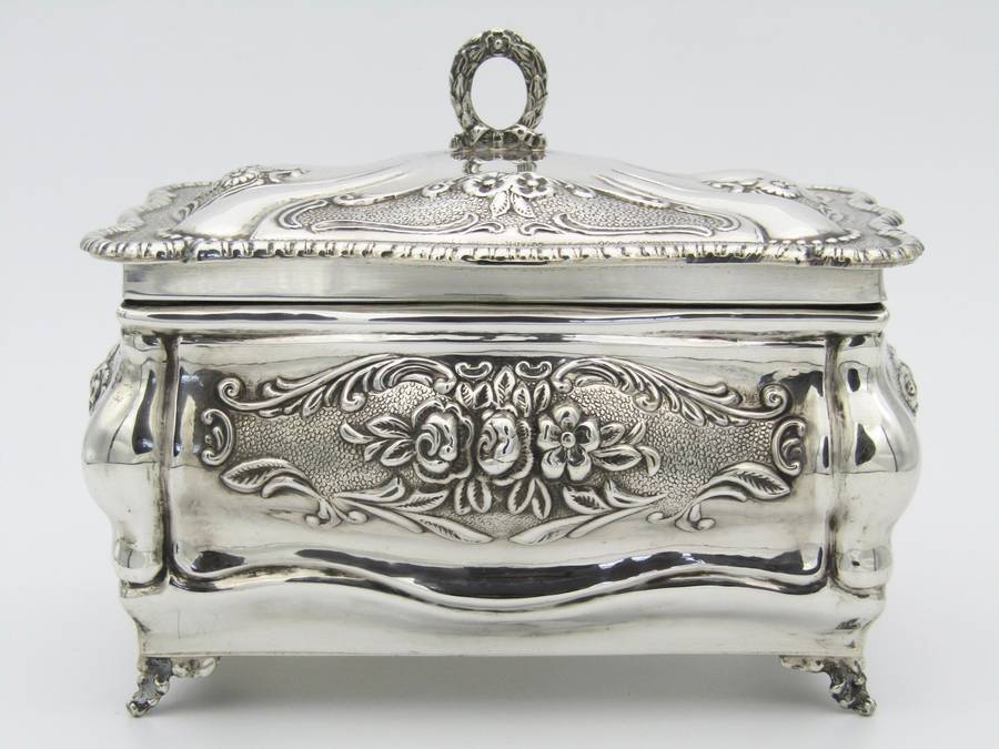 Sterling silver jewellery box, Circa 1900's.