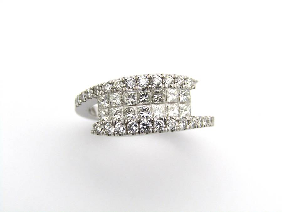 18K gold diamond ring.