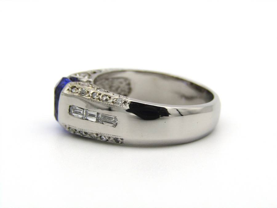 9K gold tanzanite and diamond ring.