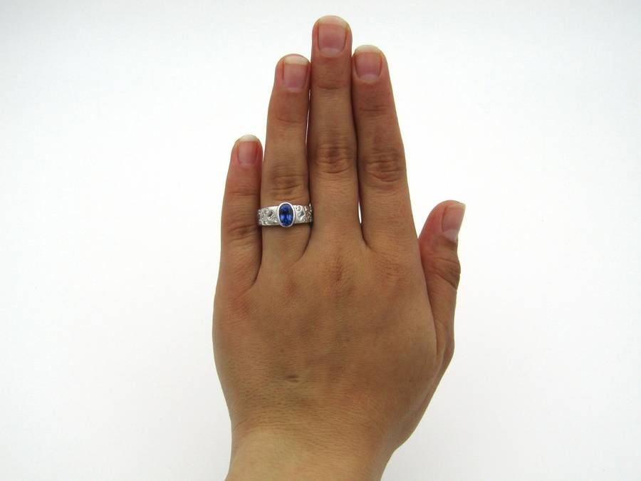 18K gold sapphire and diamond ring.