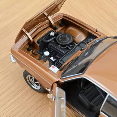 Opel Manta 1970 Bronce metallic 1:18 Norev