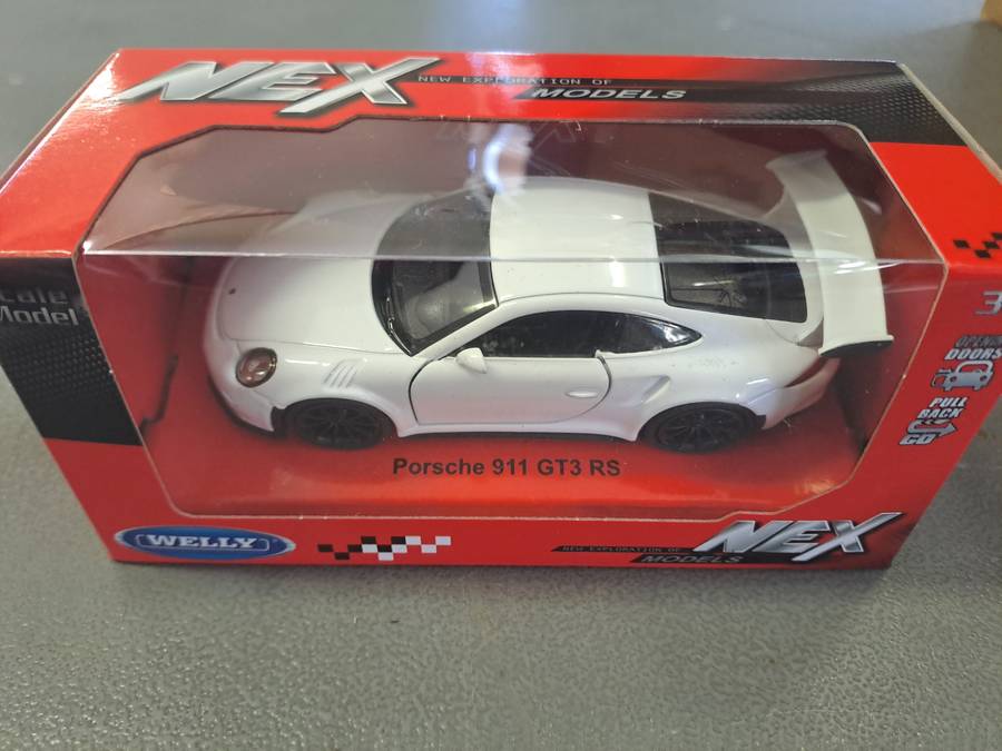 PORSCHE  911 GT3 RS PULLBACK WHITE 2016 1/35