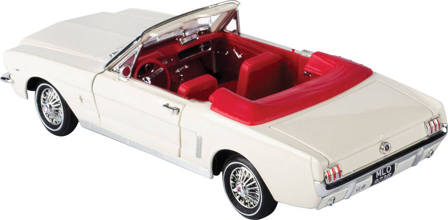 1/2 FORD MUSTANG(CONVERTIBLE)JAMES BOND CREAM 1964 1/18