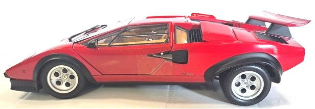 LAMBORGHINI COUNTACH WALTER WOLF RED  1/18, DIECAST COLLECTABLES