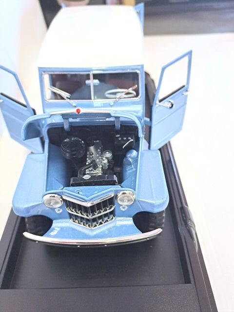 WILLYS JEEP STATION WAGON SILVER BLUE 1955 1/18