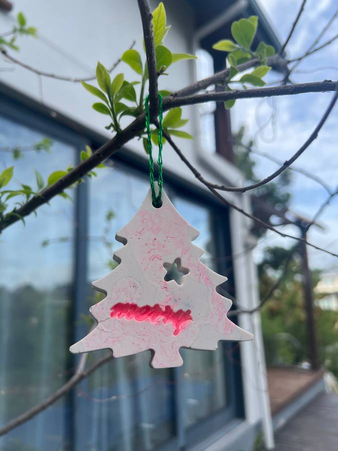 Christmas Tree Ornament with Merry and Star