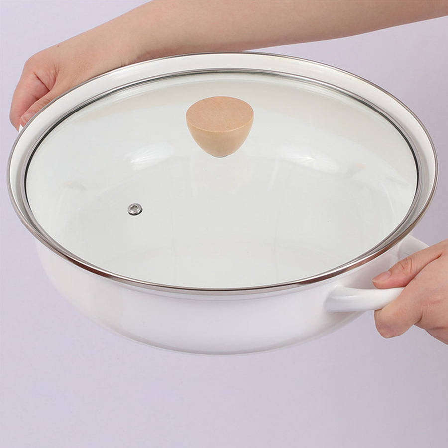 Agate Enamel Shallow Casserole 27cm with boil over guard design