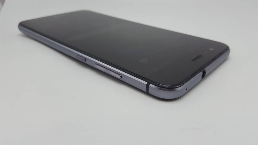 Huawei P10 Lite 32GB - Excellent Condition - Must Have!  (9.5/10) Price Lowered!