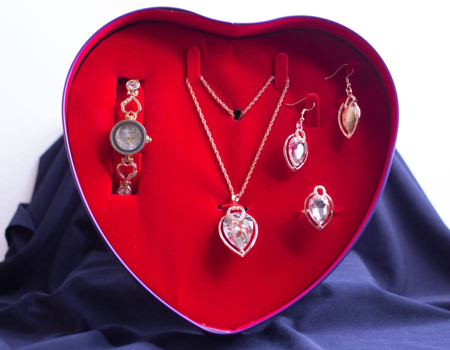 JESOU JEWELRY COLLECTION (Heart Shape)