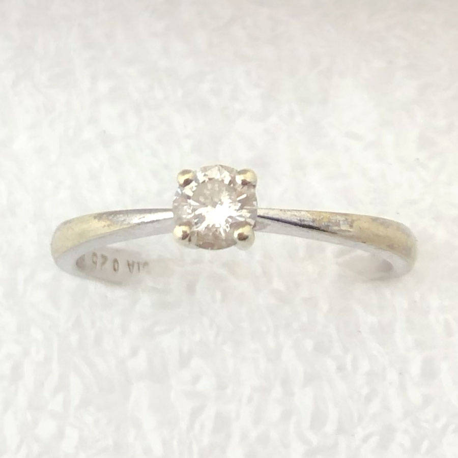 18CT White Gold Solitaire Diamond Ring