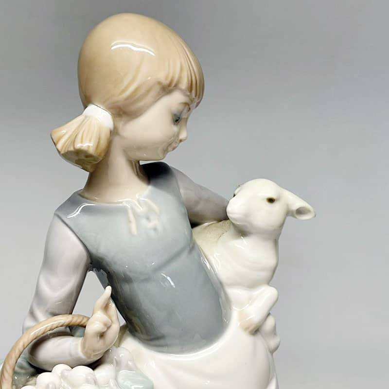 Lladro Figurine Girl With Lamb