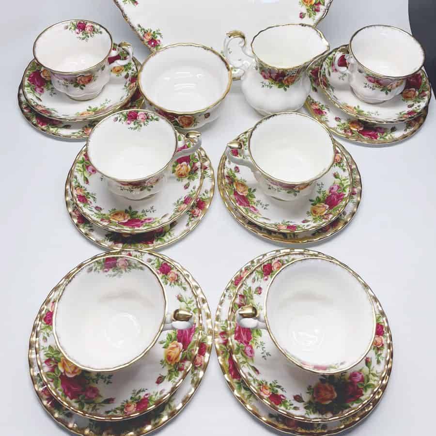 Royal Albert Old Country Roses Tea Set 21 Piece