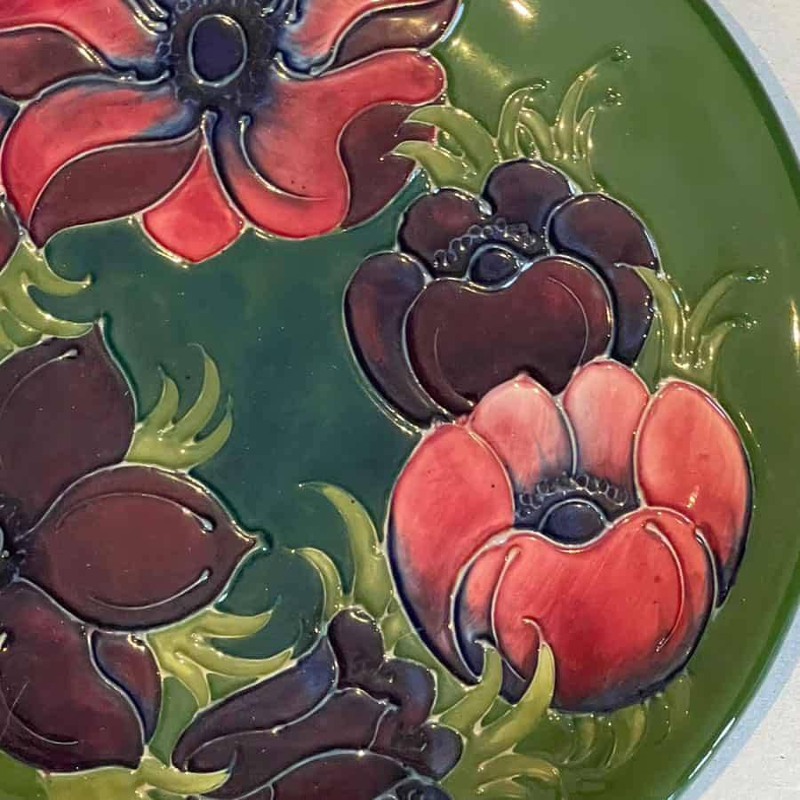 Moorcroft Anemone Pattern Plate On A Green Ground 25cm