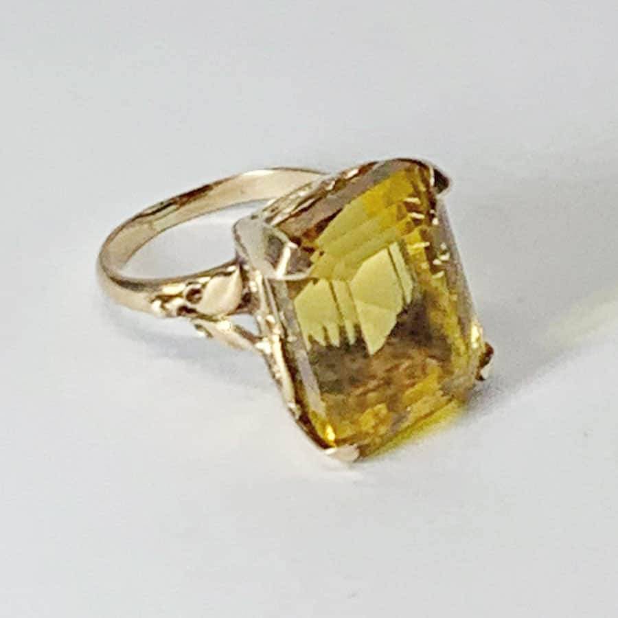18ct Gold Citrine Ring C1970